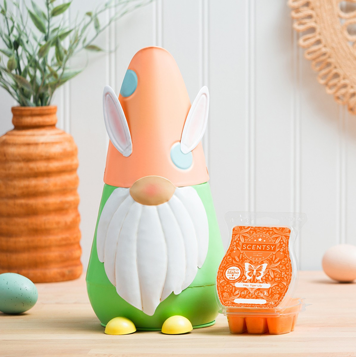 Scentsy Warmer Of The Month Gnome for Easter & Hey, Tiger Lily Scent for March 2022