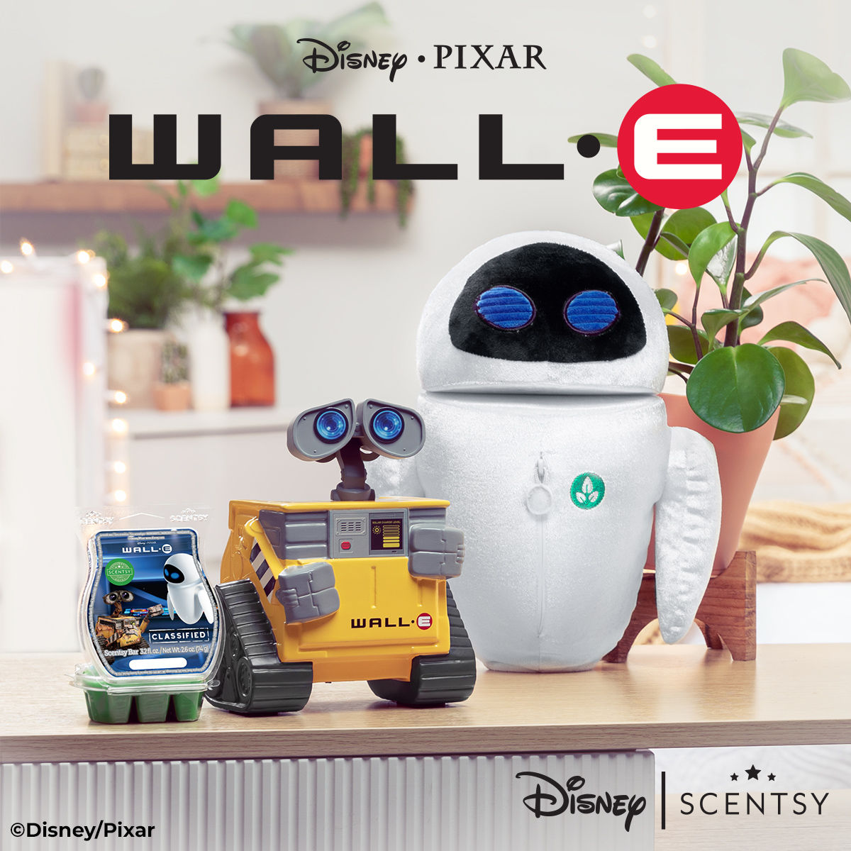 Disney Pixar WALL-E Scentsy Warmer & Eva Scentsy Buddy & Classified Scent