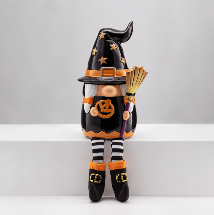 Scentsy Warmer Of The Month Wicked Cute & Frosted Cinnamon Roll Scent for September 2023